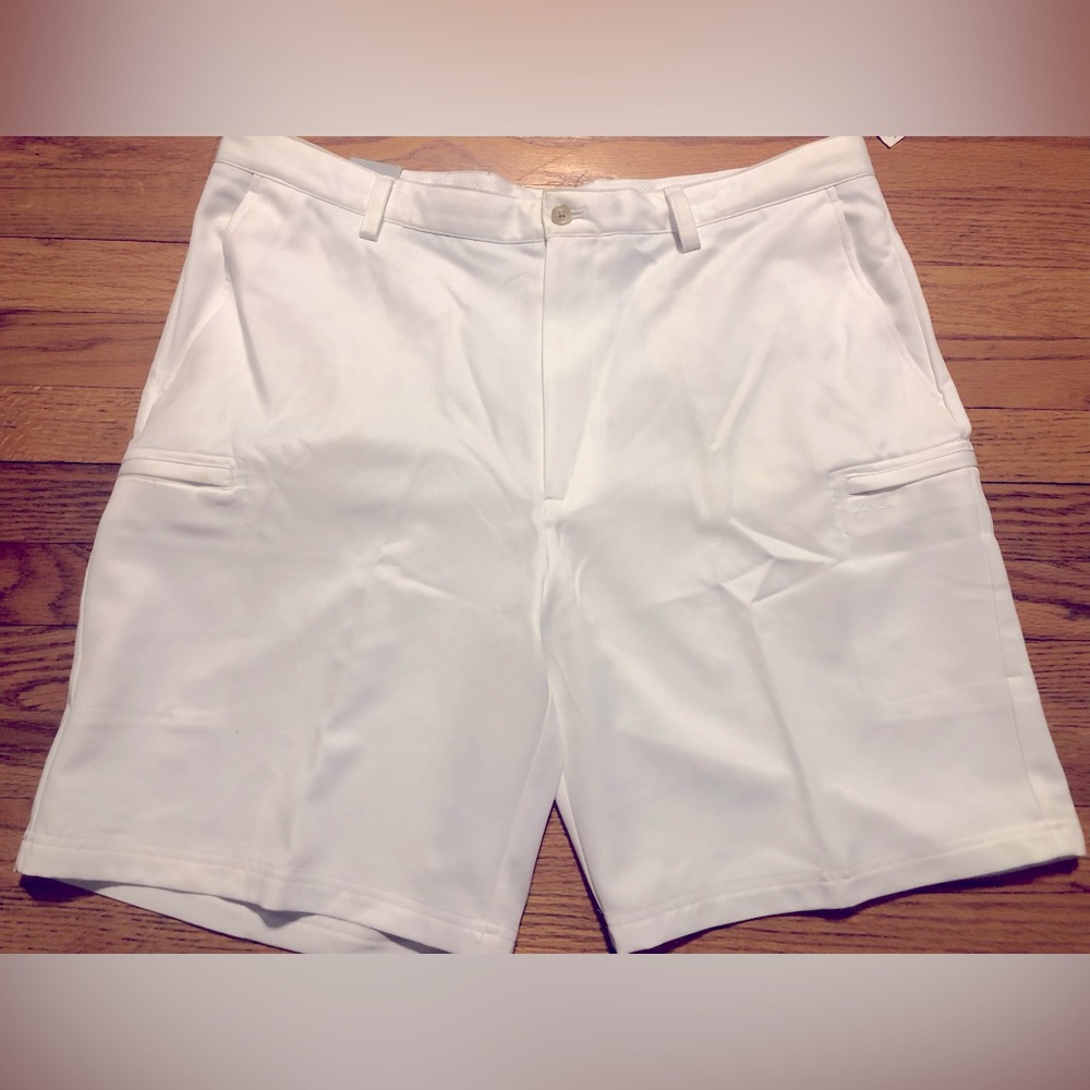 Classic White Men's IZOD Shorts